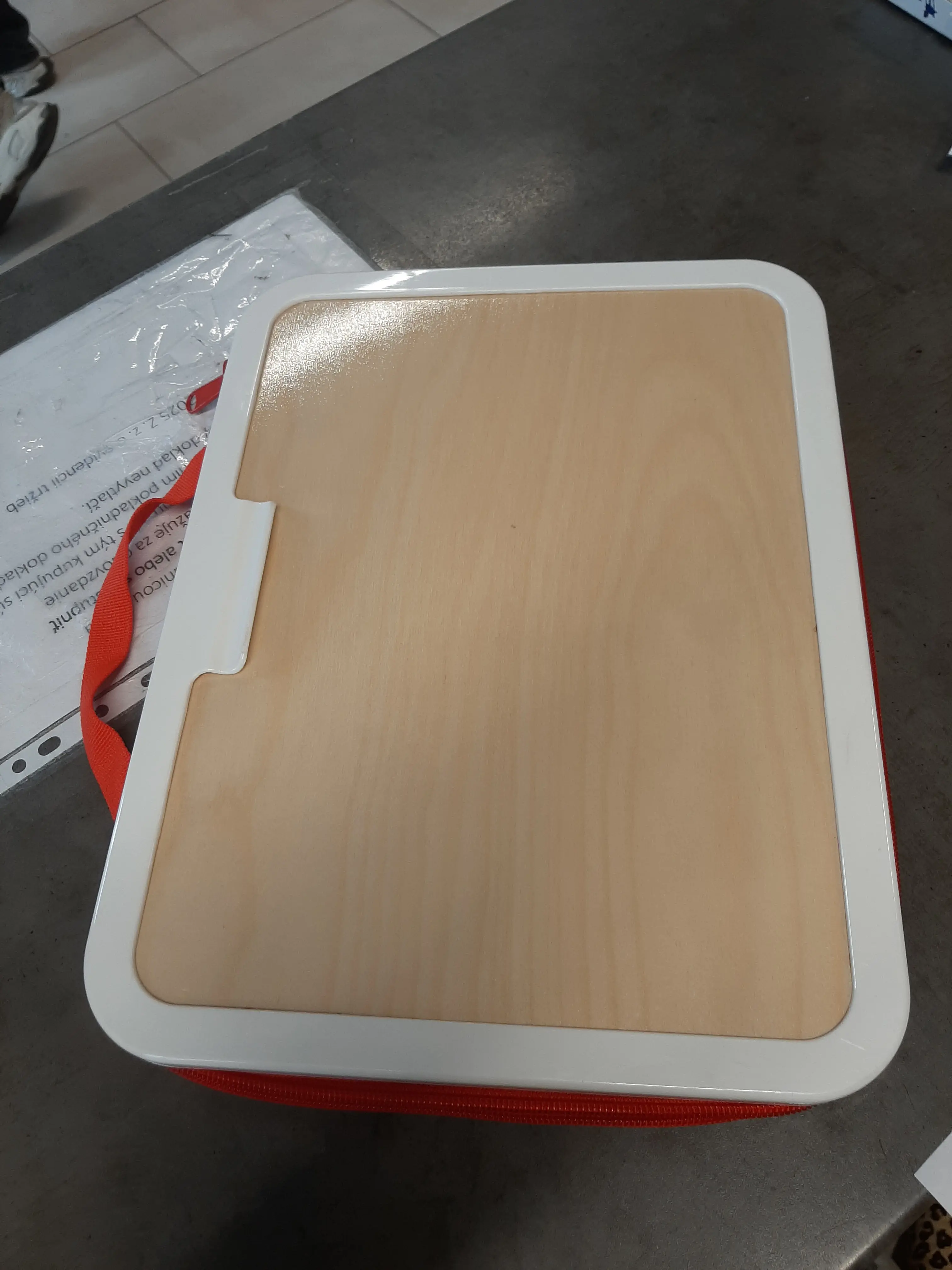 Kufrík na kreslenie,Ikea