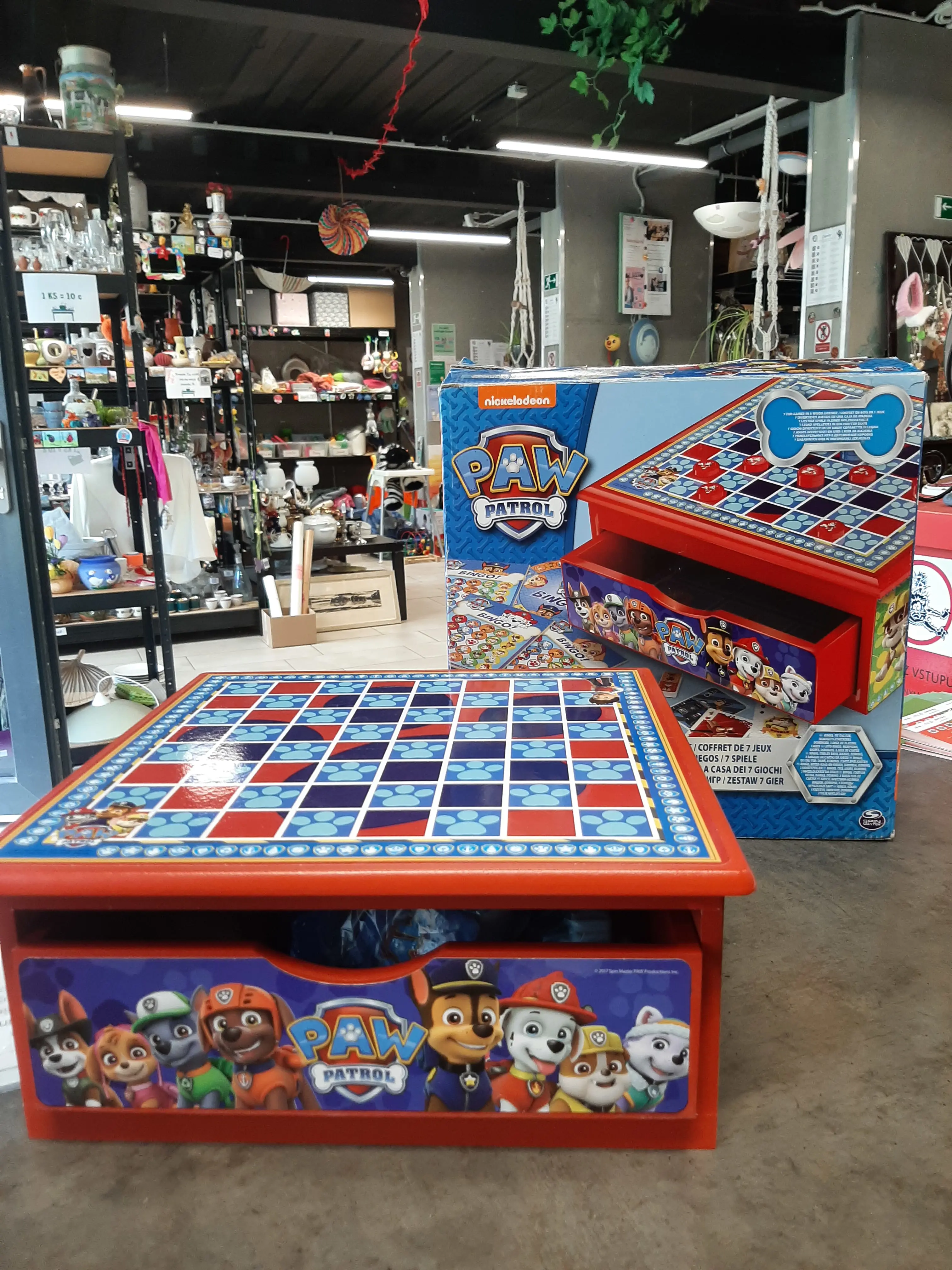 Drevená krabica  Paw patrol so 7 hrami